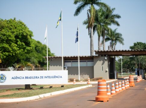 servidores-criticam-diretor-da-abin-apos-divulgacao-de-relatorio