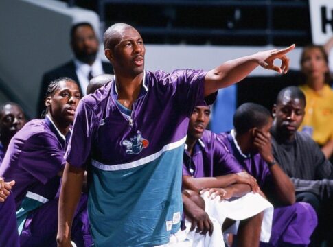 morre-elden-campbell,-ex-campeao-da-nba-com-o-detroit-pistons