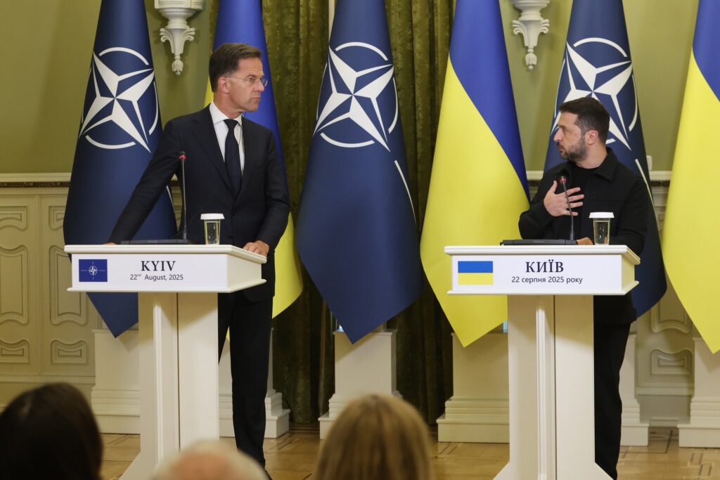 sem-paz,-otan-planeja-gastar-bilhoes-por-mes-em-armas-para-a-ucrania