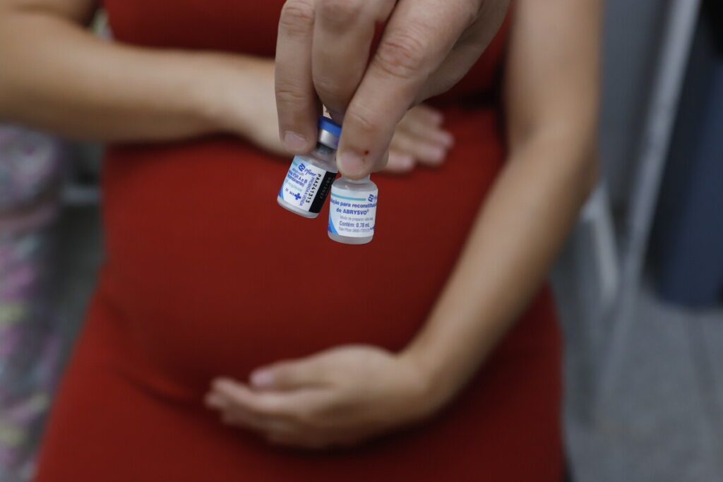 comeca-vacinacao-de-gestantes-contra-bronquiolite-no-df