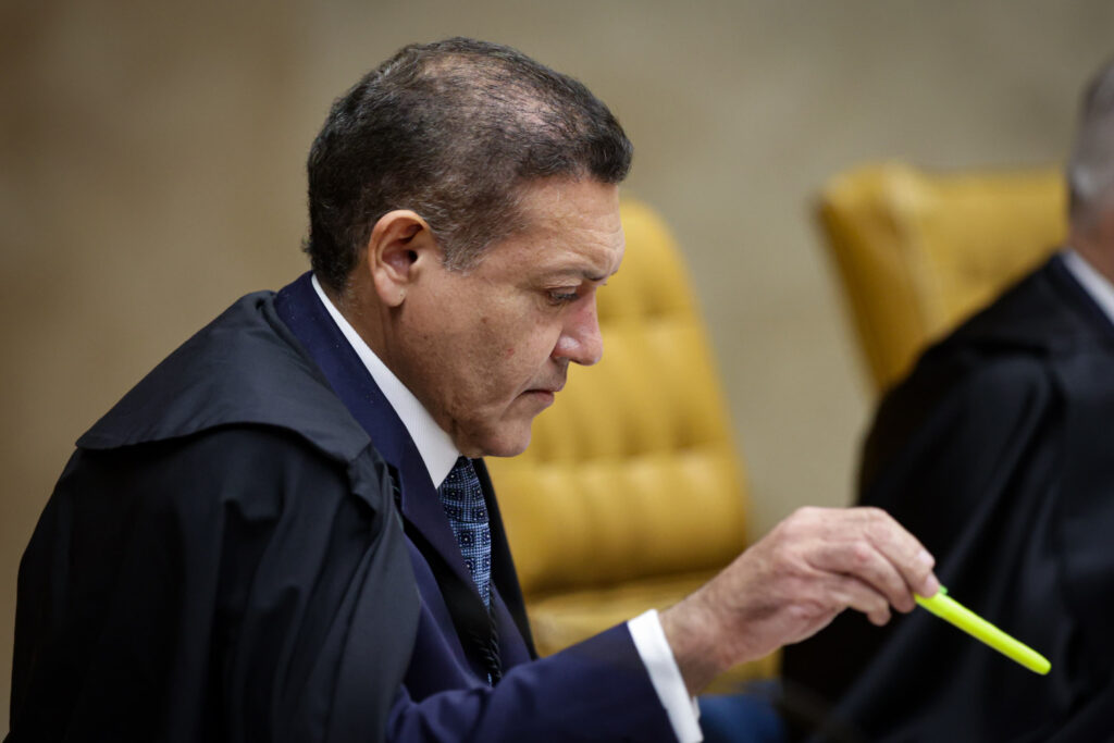 nunes-marques,-do-stf,-suspende-todas-as-loterias-municipais-do-pais