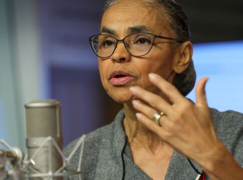 marina-silva-sofre-fratura-em-vertebra-lombar