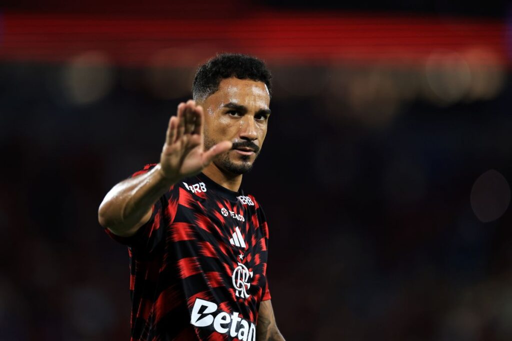 flamengo-joga-contra-o-ceara-pelo-titulo-do-brasileirao;-siga-ao-vivo