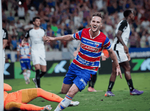 cheiro-de-serie-a:-fortaleza-vence-corinthians-e-sai-da-zona-da-degola