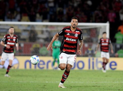 “estavamos-esperando-a-vitoria”,-diz-danilo-apos-titulo-do-flamengo