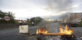 caminhoneiros-ameacam-greve-nesta-5a-(4/12).-o-que-se-sabe-sobre-caso