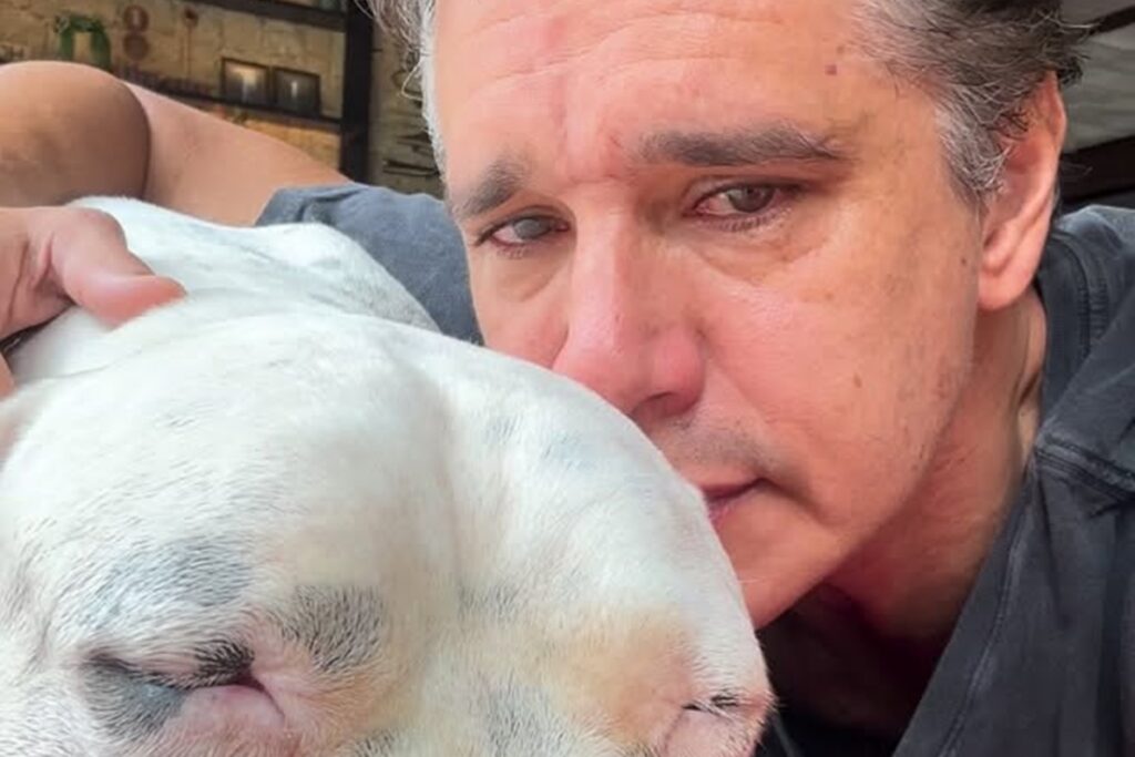 video:-marcio-garcia-chora-ao-revelar-doenca-de-cachorro-e-pede-ajuda