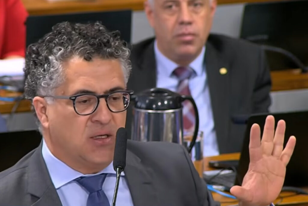 “fica-na-sua,-papagaio-de-pirata”,-diz-deputado-do-pt-para-ze-trovao