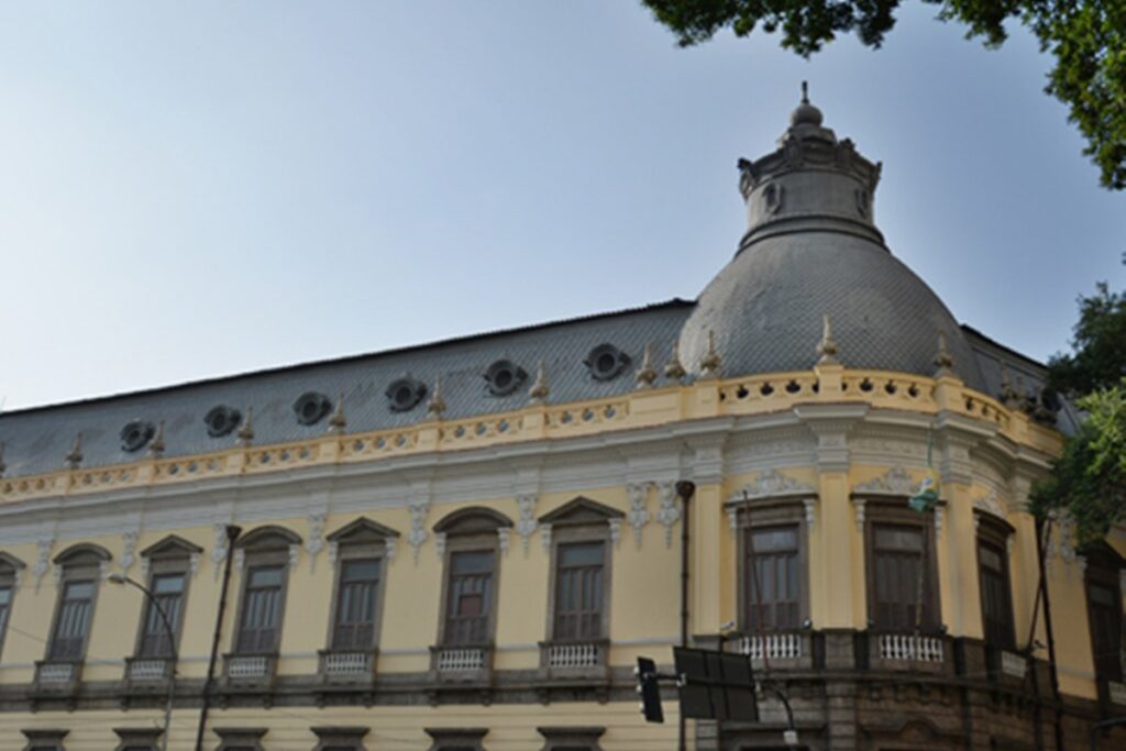 colegio-federal-cancela-licitacao-de-r$-79-milhoes-apos-alerta-da-cgu