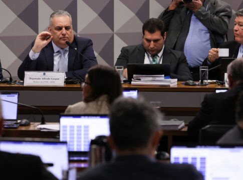 cpmi-do-inss-rejeita-convocar-lulinha-e-o-ministro-jorge-messias