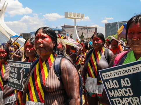 indigenas-celebram-remarcacao-de-julgamento-do-marco-temporal