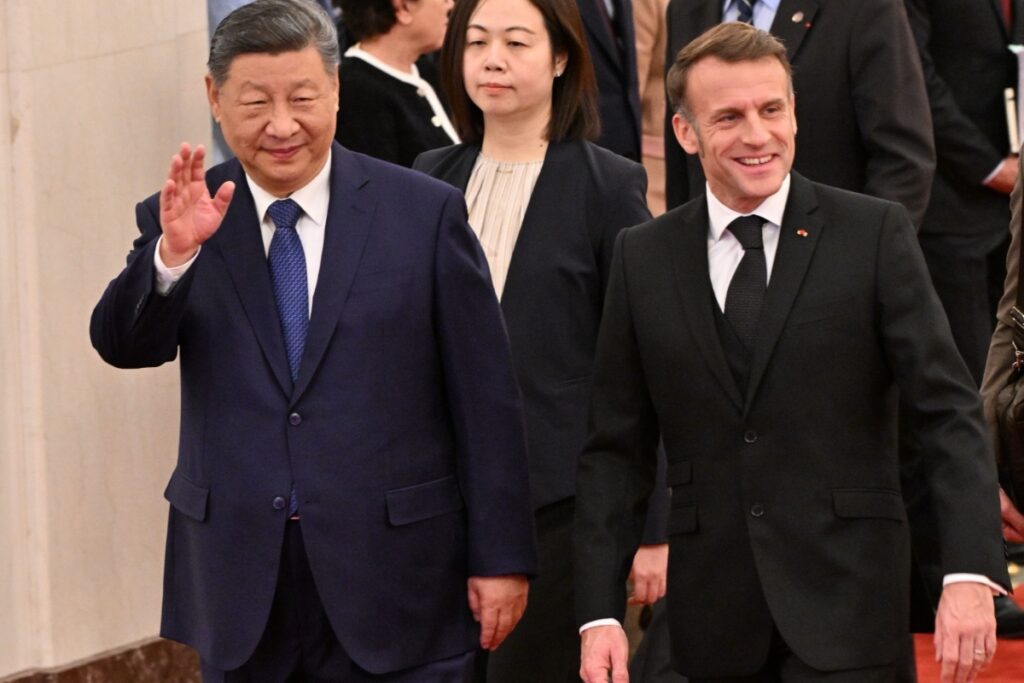 com-xi,-macron-cobra-equilibrio-comercial-e-apoio-na-guerra-da-ucrania