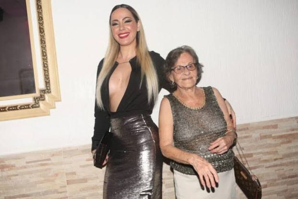 influenciadora-paulista-presenteia-avo-com-vibrador:-“isso-e-o-que?”