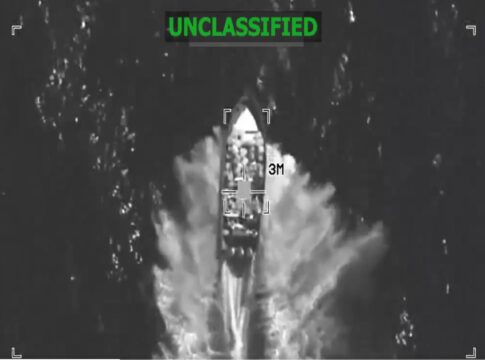 estados-unidos-ataca-outro-barco-na-regiao-do-oceano-pacifico