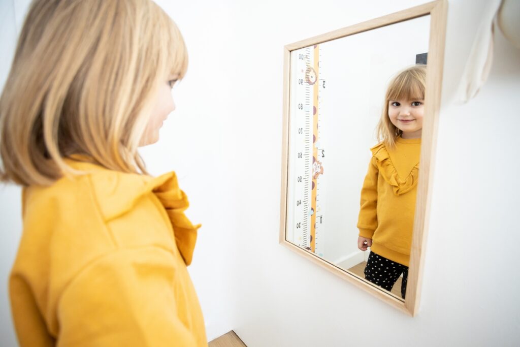 xo,-mau-humor:-decreto-de-prefeito-frances-“obriga”-moradores-a-sorrir