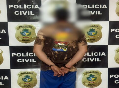 trancada-em-casa,-mulher-e-xingada-e-ameacada-de-morte-pelo-parceiro