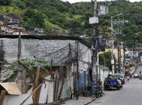 dois-em-cada-tres-habitantes-de-favela-moram-em-vias-sem-arvores
