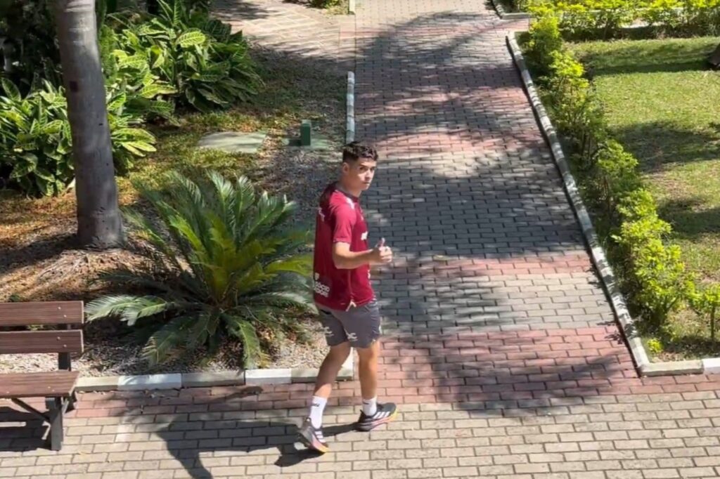 oscar-visita-ct-do-sao-paulo-pela-primeira-vez-apos-desmaio-em-exame