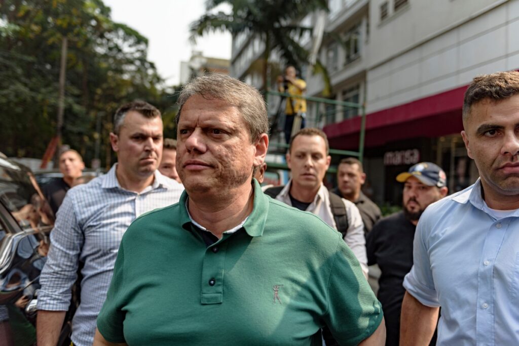 farra-do-crime-esta-perto-do-fim-em-sp,-diz-tarcisio-apos-operacao-contra-o-pcc