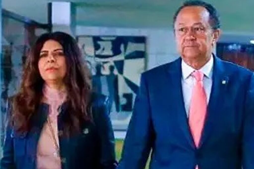 antonia-lucia-invade-camara-municipal-atras-de-suposta-amante-do-ex