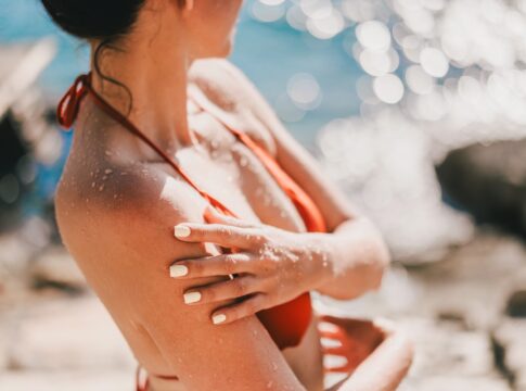 nutricionista-ensina-o-que-colocar-na-dieta-para-ter-bronzeado-bonito