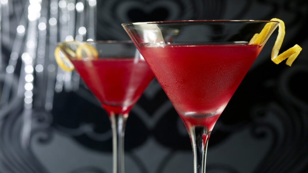 faca-um-cosmopolitan-classico-para-brindar-o-fim-de-ano