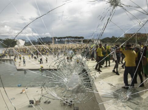 por-unanimidade,-stf-condena-5-pms-do-df-a-16-anos-de-prisao-pelo-8/1