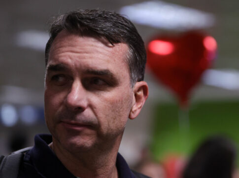 flavio-bolsonaro-minimiza-reacao-ruim-de-parte-do-centrao-ao-nome-dele