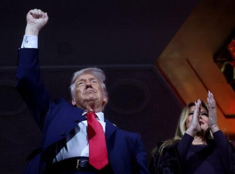 mesmo-sem-nobel,-trump-continua-saga-em-busca-do-titulo-de-pacificador