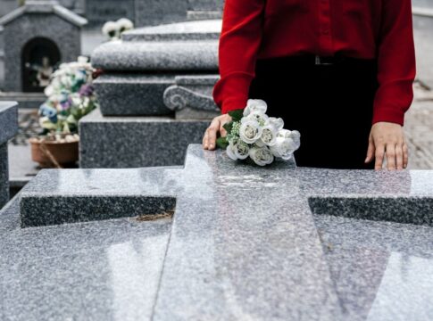 prefeitura-e-condenada-apos-cemiterio-perder-restos-mortais-de-mulher