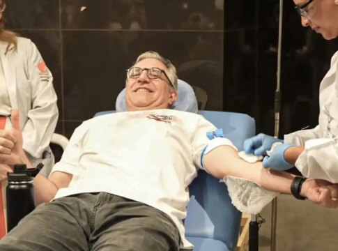 padilha-doa-sangue-e-marca-inicio-da-vacinacao-contra-virus-sincicial