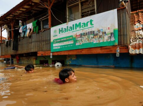 mortes-por-enchentes-na-ilha-de-sumatra-ultrapassam-900