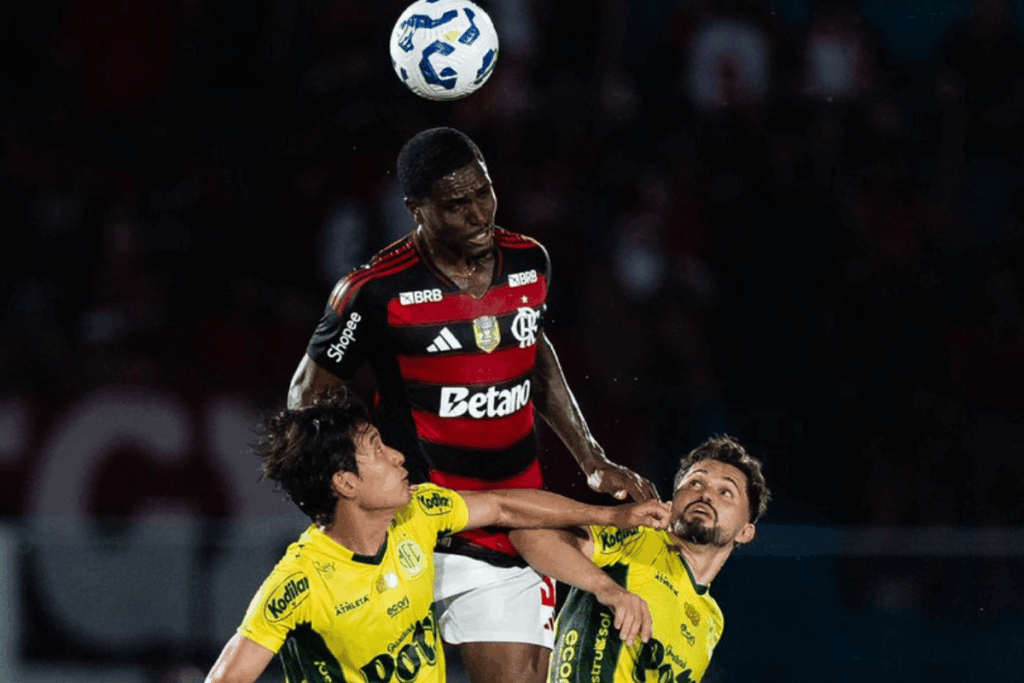 brasileirao:-com-chuva-de-gols,-mirassol-e-flamengo-empatam-no-maiao