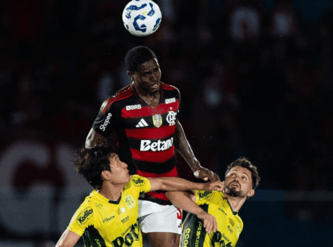 brasileirao:-com-chuva-de-gols,-mirassol-e-flamengo-empatam-no-maiao