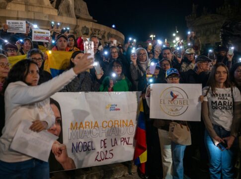 venezuela:-atos-em-80-cidades-apoiam-corina-antes-dela-receber-o-nobel