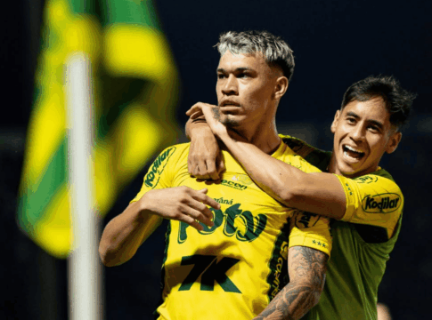 mirassol-sofre-tres-gols-em-casa-pela-primeira-vez-no-brasileirao