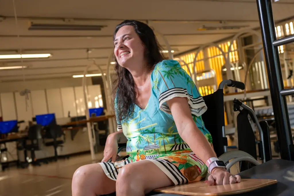 airbnb:-brasiliense-escorou-em-parapeito-ao-despencar de apartamento