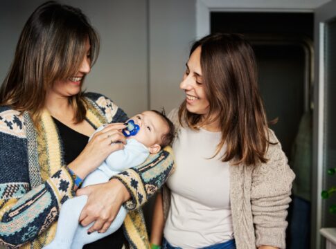 virou-vovo,-vovo,-tio-ou-tia?-veja-cuidados-na-hora-de-visitar-um-bebe