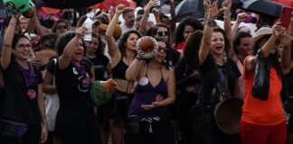 em-brasilia,-mulheres-denunciam-feminicidios-e-a-omissao-do-estado