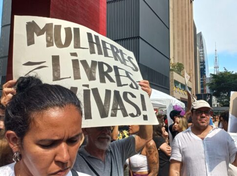 milhares-de-mulheres-vao-a-avenida-paulista-em-ato-contra-feminicidios
