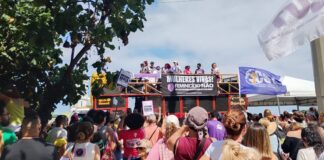 mulheres-protestam-no-rio-e-pedem-maior-presenca-do-estado