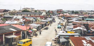 nigeria:-100-criancas-de-escola-sao-resgatadas-apos-dias-em-cativeiro