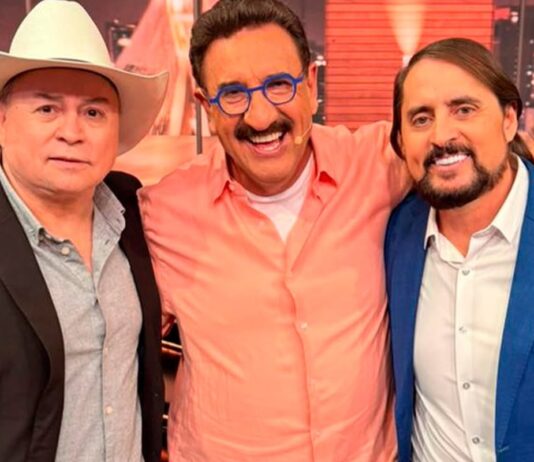 mauri-lima-esteve-no-ratinho-com-mauricio,-sua-dupla,-ha-2-dias