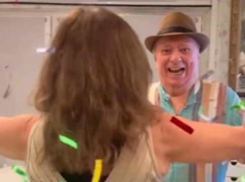 raul-gil-aparece-dancando-com-a-filha-apos-barraco-publico;-veja