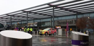 briga-em-aeroporto-de-londres-deixa-20-feridos-e-causa-transtornos