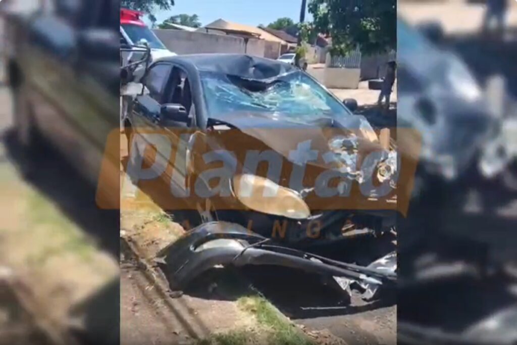 motociclista-sofre-ferimentos-graves-apos-colisao-que-destruiu-carro