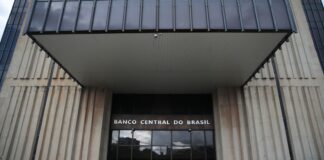 mercado-financeiro-eleva-projecao-do-pib-para-2,25%-em-2025