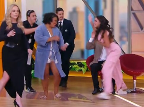 briga-com-puxao-de-cabelo-no-casos-de-familia-viraliza-e-gera-duvidas