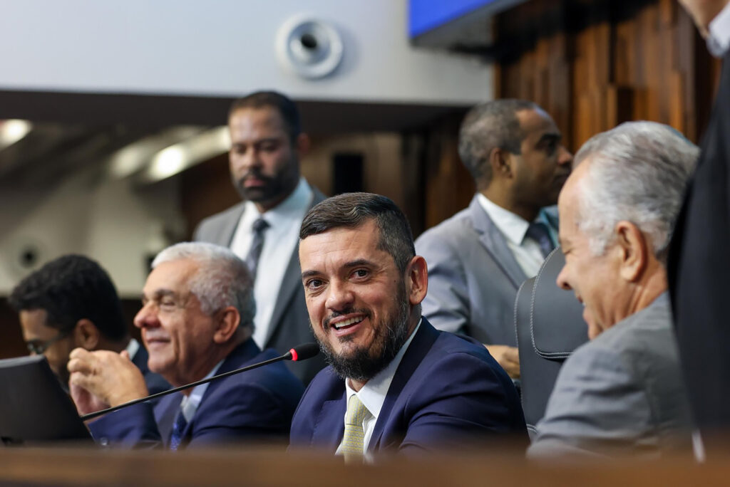 alerj:-veja-como-cada-deputado-votou-sobre-prisao-de-rodrigo-bacellar