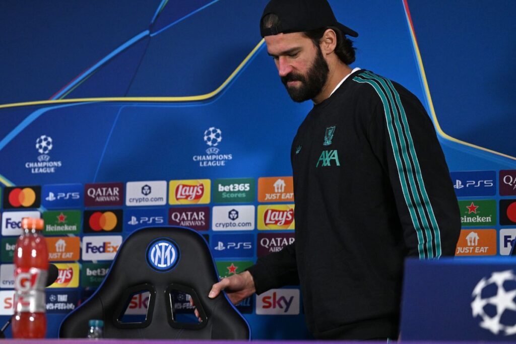 alisson-cobra-responsabilidade-de-salah-em-meio-a-crise-no-liverpool